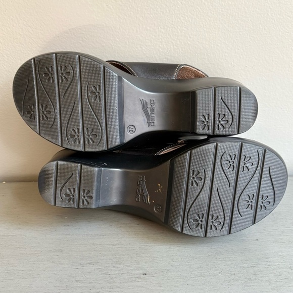 Dansko Jacinda Black Tan Slingback Leather Criss Cross Strap Wedge Sandal 37 - Picture 12 of 13